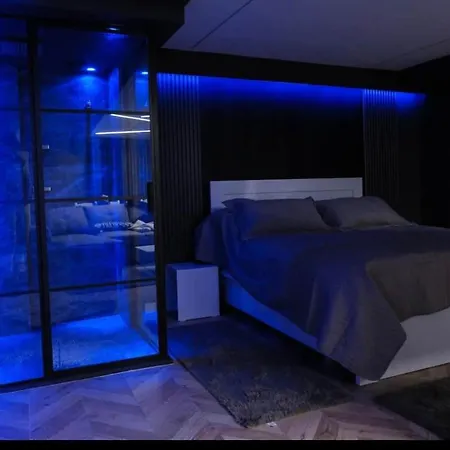 Blue Eclipse 1 Apartment