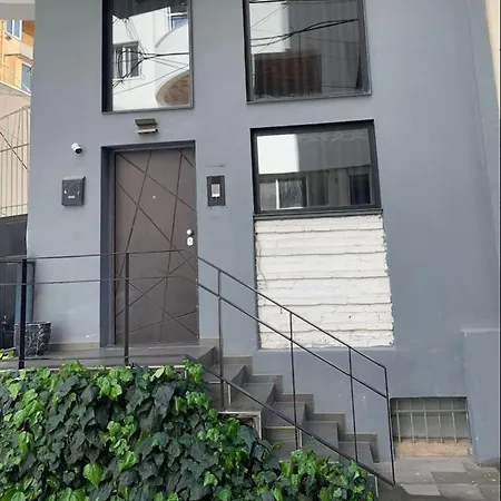 Blue Eclipse 1 Apartment *